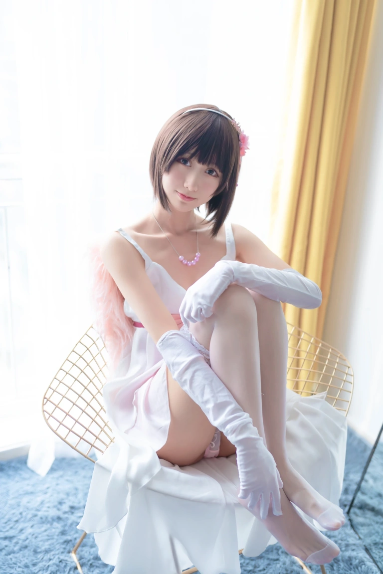 木棉棉《加藤惠cos（礼服+内衣）》主题写真：68张全套美图