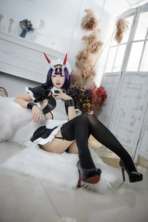 羽生三未《FGO 酒吞童子女仆》主题写真：20张全套美图