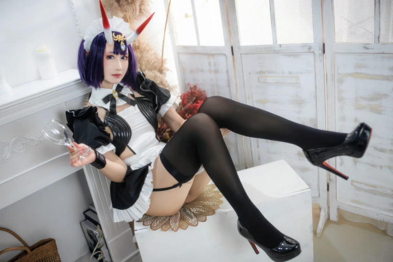 羽生三未《FGO 酒吞童子女仆》主题写真：20张全套美图