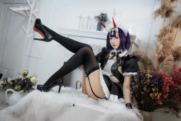 羽生三未《FGO 酒吞童子女仆》主题写真：20张全套美图