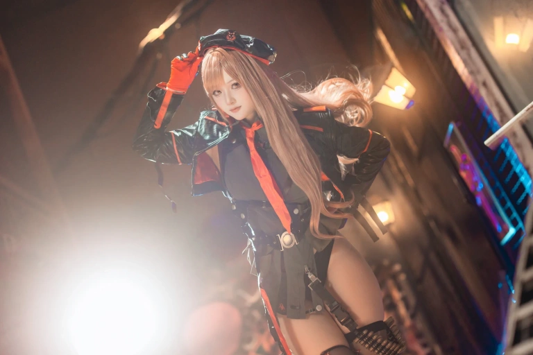 屿鱼《NIKKE 拉毗》主题写真：30张全套美图