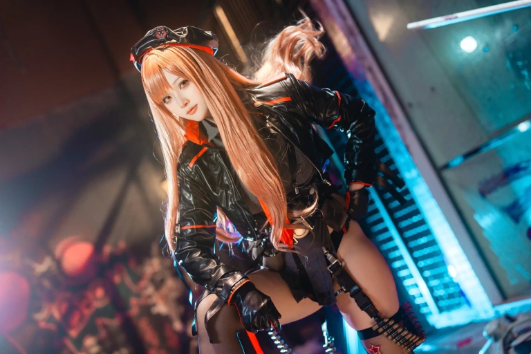 屿鱼《NIKKE 拉毗》主题写真：30张全套美图