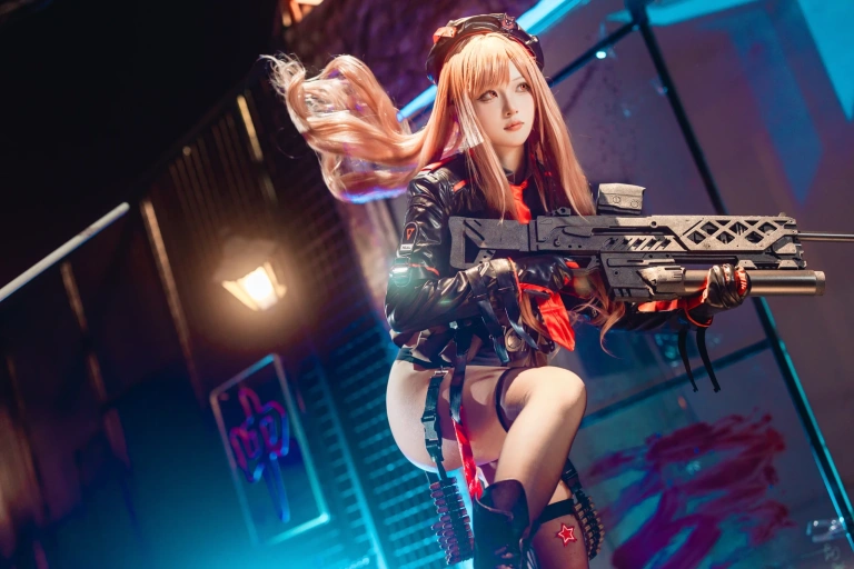 屿鱼《NIKKE 拉毗》主题写真：30张全套美图