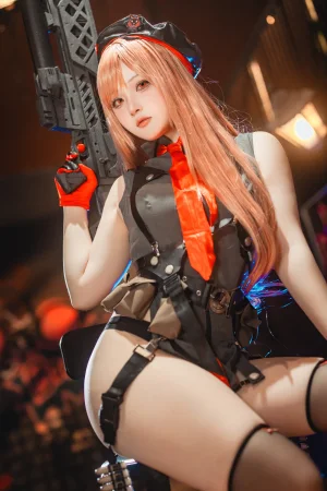 屿鱼《NIKKE 拉毗》主题写真：30张全套美图