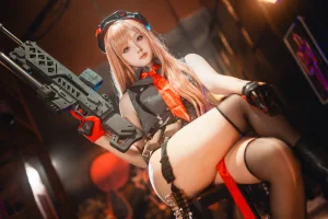 屿鱼《NIKKE 拉毗》主题写真：30张全套美图