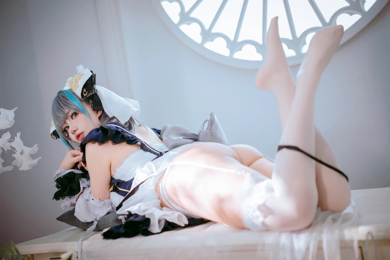 是一只熊仔《柴郡》主题写真：100张全套美图