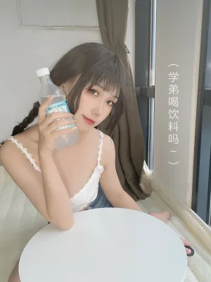 芋圆侑子《茶艺小姐》主题写真：115张全套美图