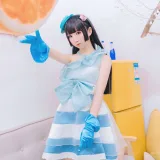 面饼仙儿《黑猫打歌服》主题写真：12张全套美图