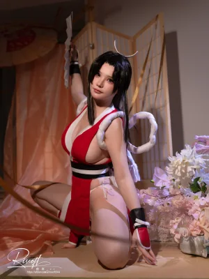 前羽《不知火舞》主题写真：19张全套美图