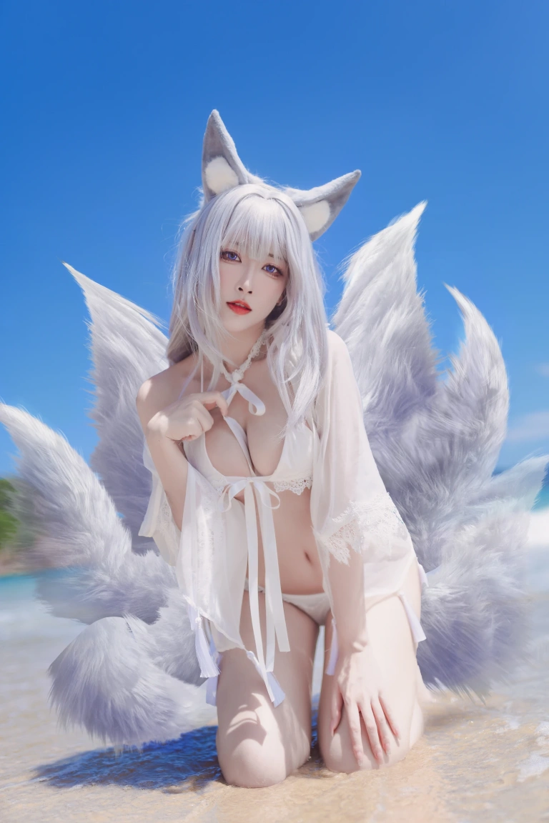 宮本桜《碧蓝航线 信浓 泳装白沙幽夢》主题写真：20张全套美图