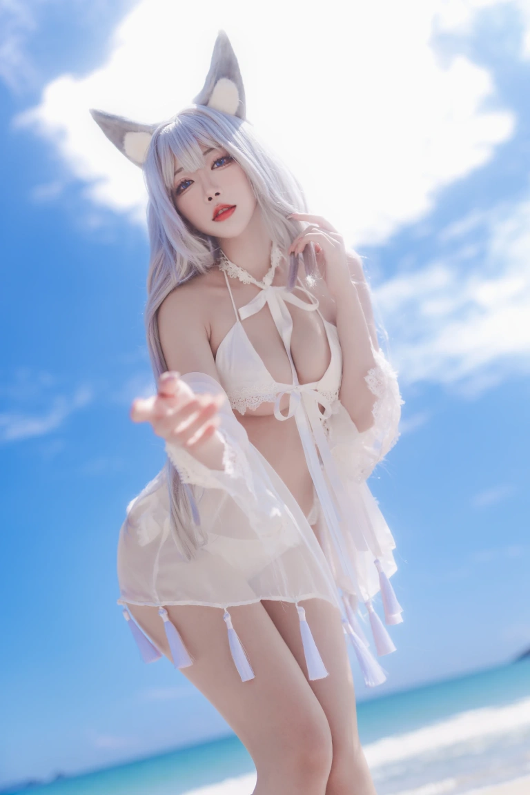 宮本桜《碧蓝航线 信浓 泳装白沙幽夢》主题写真：20张全套美图