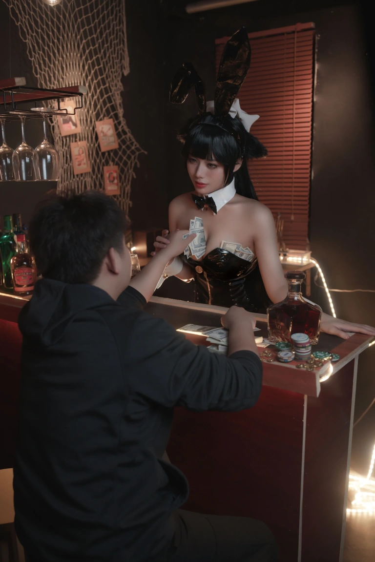 九言《高雄兔女郎》主题写真：24张全套美图
