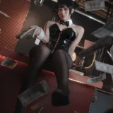 九言《高雄兔女郎》主题写真：24张全套美图