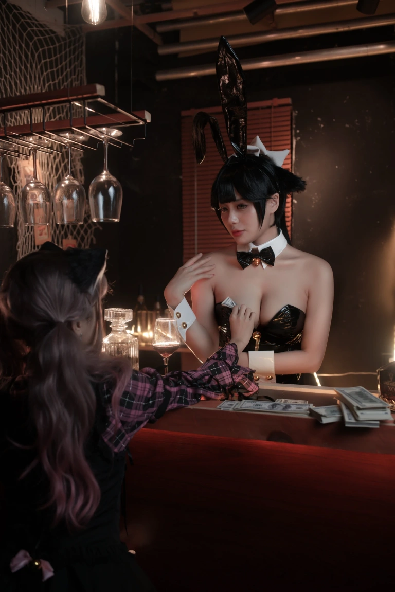九言《高雄兔女郎》主题写真：24张全套美图