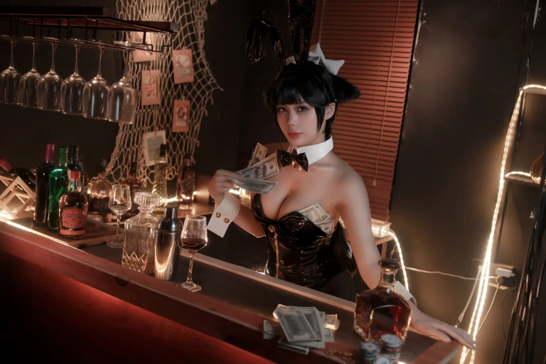 九言《高雄兔女郎》主题写真：24张全套美图