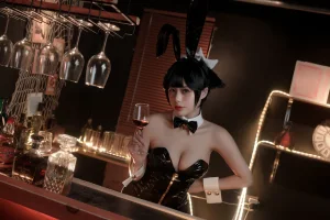 九言《高雄兔女郎》主题写真：24张全套美图