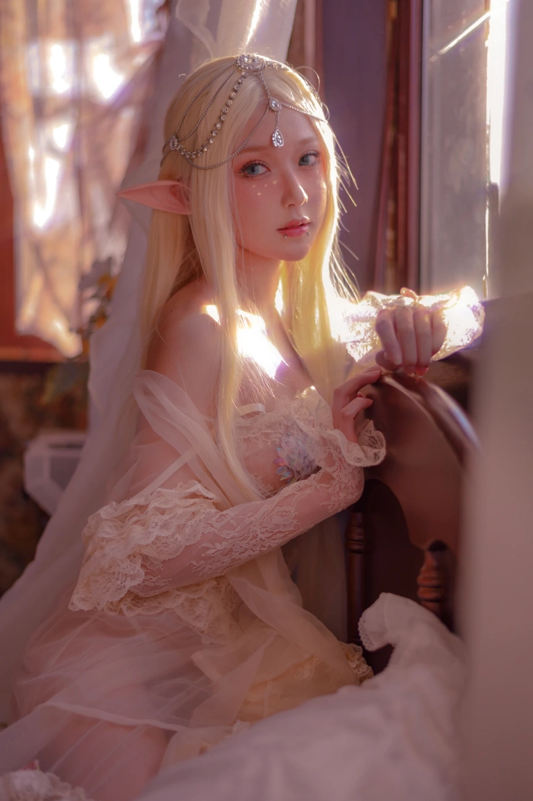 阿包也是兔娘《精灵》主题写真：25张全套美图