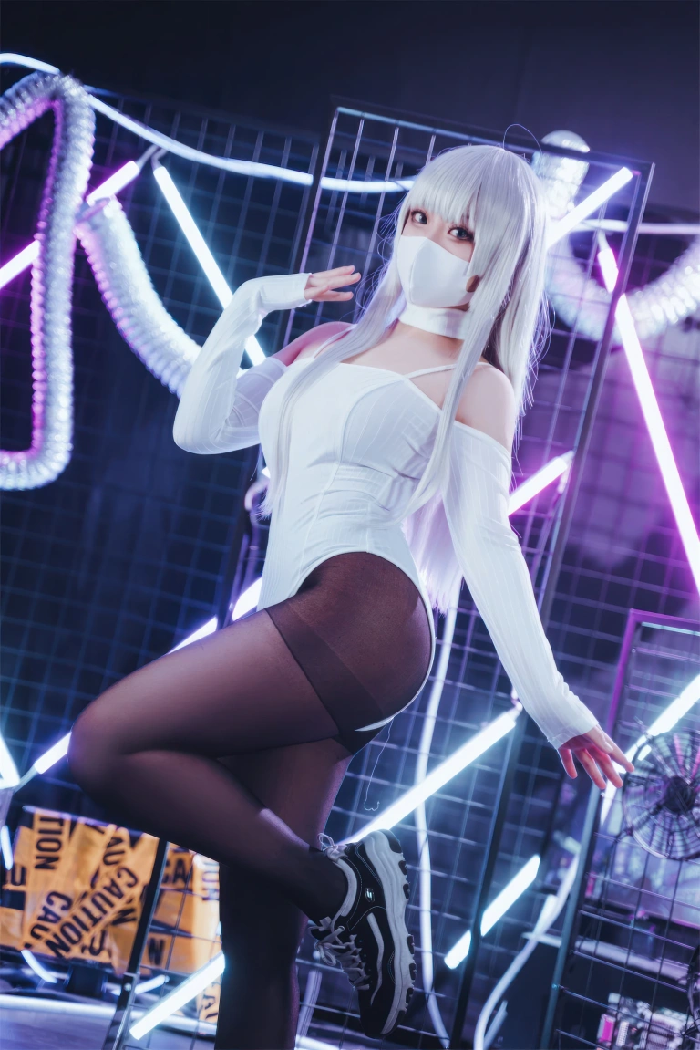 虎森森《莺》主题写真：33张全套美图