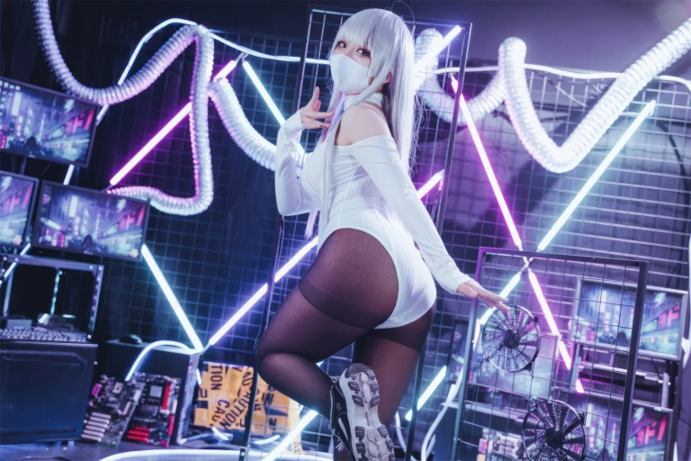 虎森森《莺》主题写真：33张全套美图