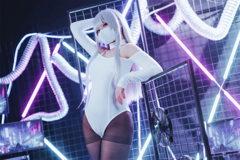 虎森森《莺》主题写真：33张全套美图