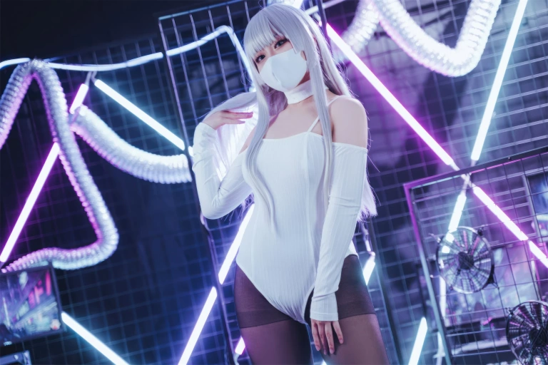 虎森森《莺》主题写真：33张全套美图