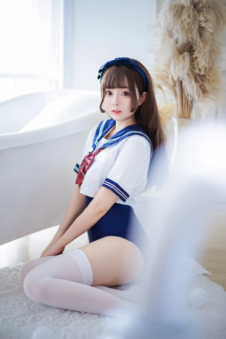 日奈娇(椎名莜)《制服死库水》主题写真：40张全套美图