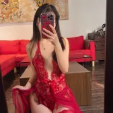不呆猫《霸气红色人妻》主题写真：57张全套美图，含1个视频