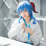 花铃《甘雨秘书OL》主题写真：93张全套美图