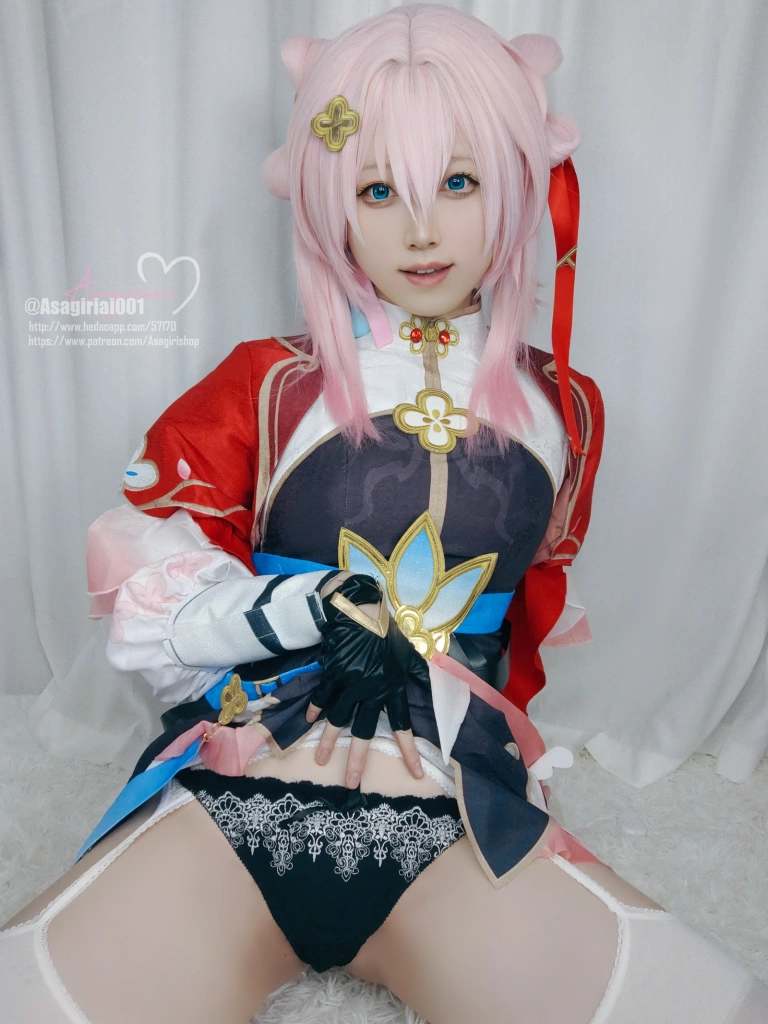 朝霧愛《Patreon会员订阅》主题写真：48张全套美图