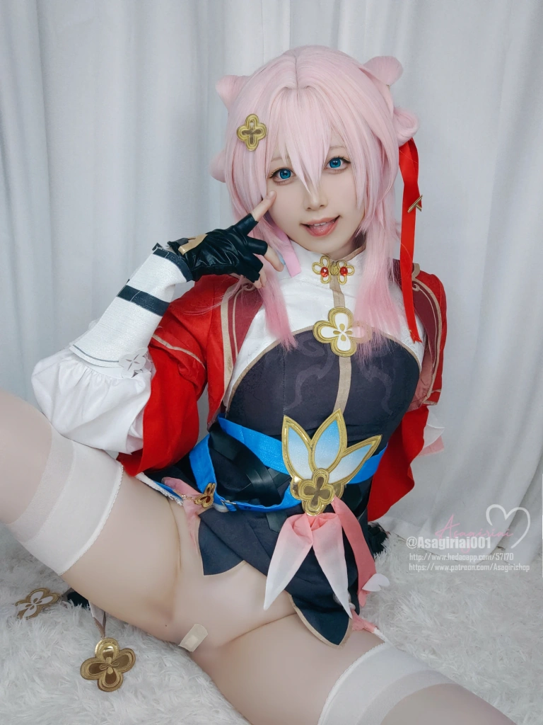 朝霧愛《Patreon会员订阅》主题写真：48张全套美图