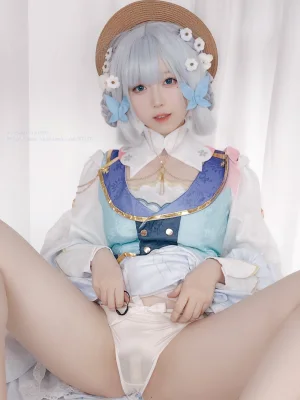 朝霧愛《Patreon会员订阅》主题写真：48张全套美图