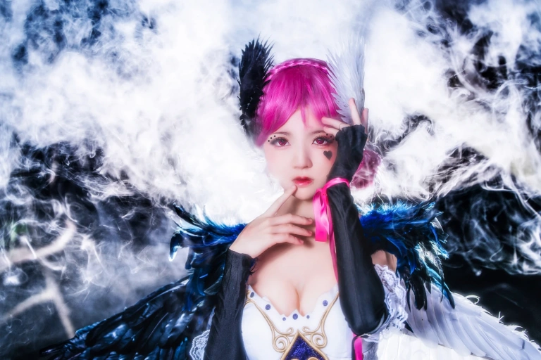 桜桃喵《天鹅之梦》主题写真：12张全套美图