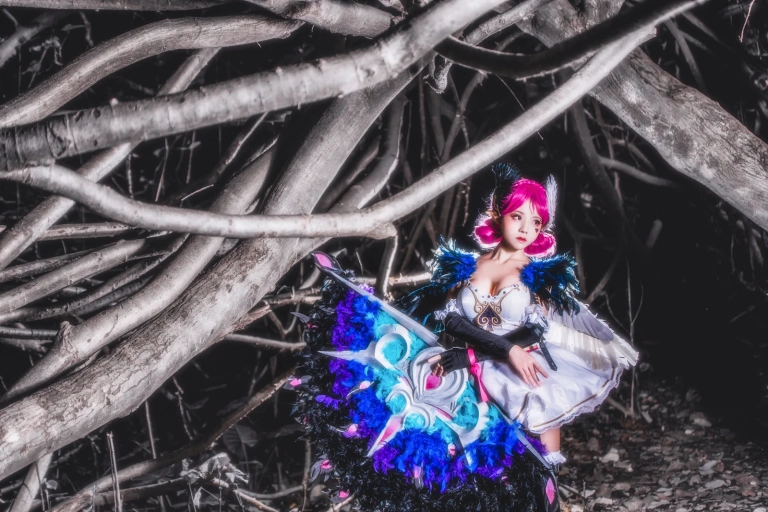 桜桃喵《天鹅之梦》主题写真：12张全套美图
