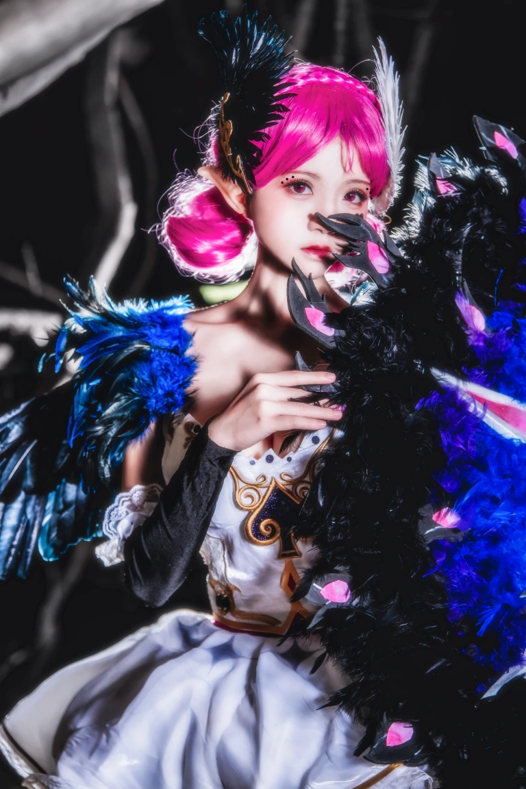 桜桃喵《天鹅之梦》主题写真：12张全套美图