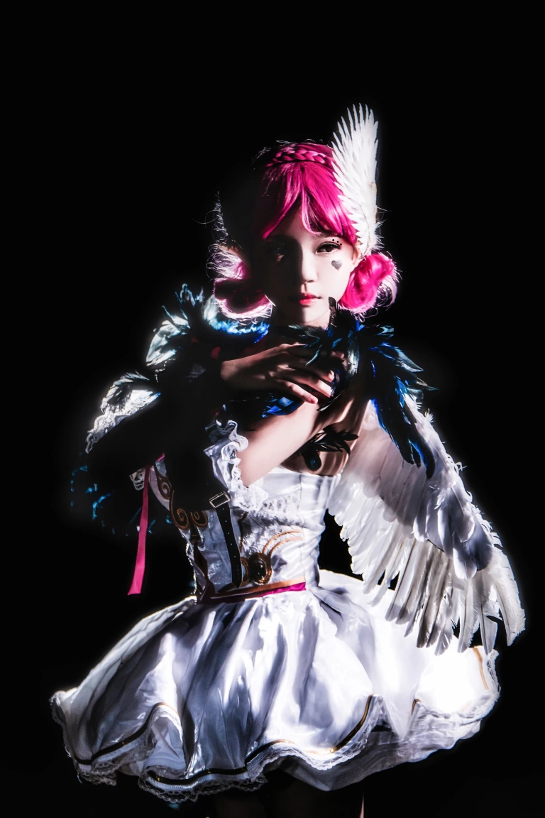 桜桃喵《天鹅之梦》主题写真：12张全套美图