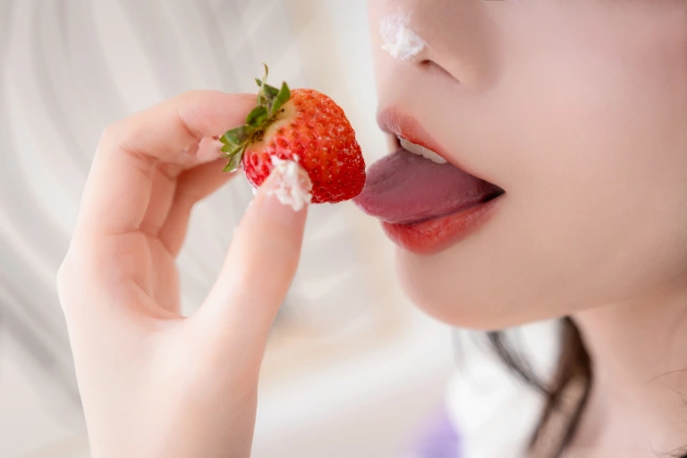 桃良阿宅《蛋糕》主题写真：33张全套美图