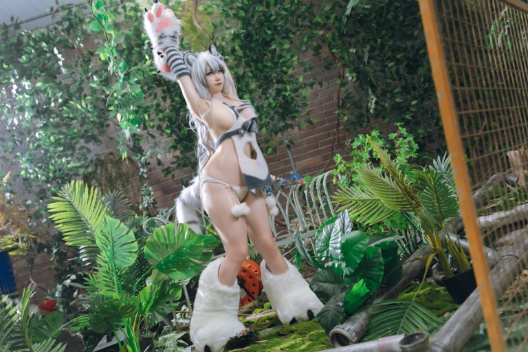 一北亦北《白虎兽娘福瑞》主题写真：40张全套美图