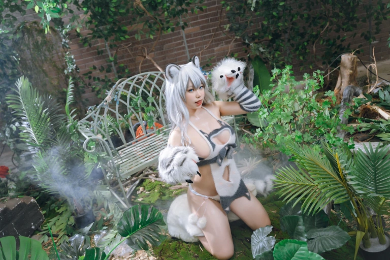 一北亦北《白虎兽娘福瑞》主题写真：40张全套美图
