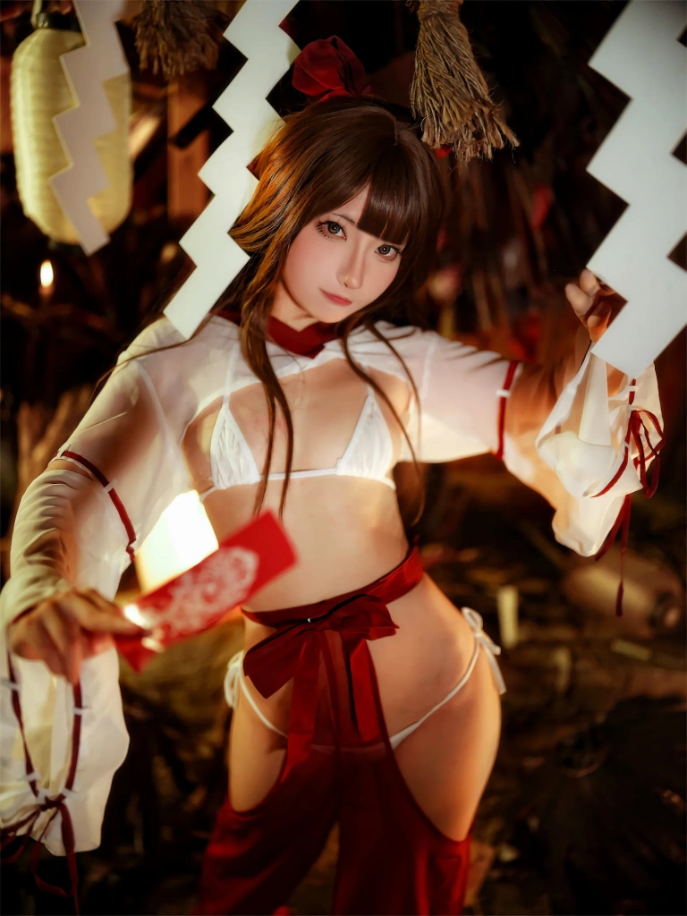 是三不是世《祈福巫女》主题写真：43张全套美图