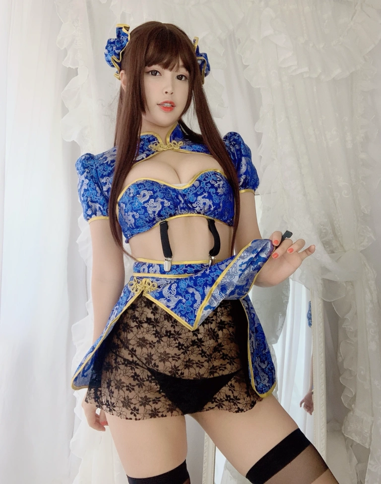 白烨《功夫旗袍》主题写真：50张全套美图，含3个视频