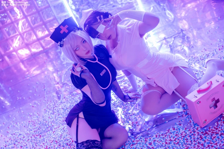 皮皮奶&喵零《万圣节邪恶护士》主题写真：60张全套美图
