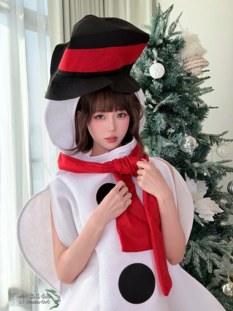 麻薯好吃《雪人小姐的惊喜指令》主题写真：73张全套美图