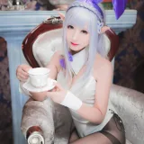 羽生三未《从零开始的异世界生活 艾米莉亚兔女郎》主题写真：22张全套美图