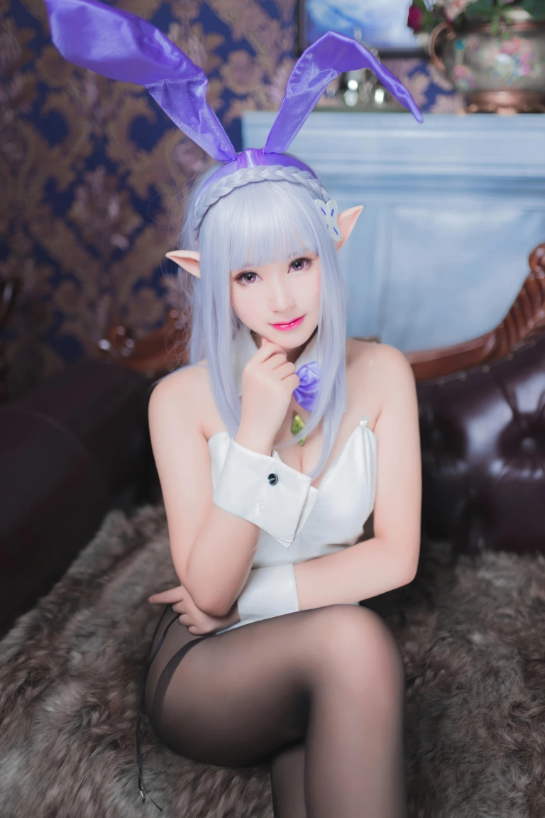 羽生三未《从零开始的异世界生活 艾米莉亚兔女郎》主题写真：22张全套美图