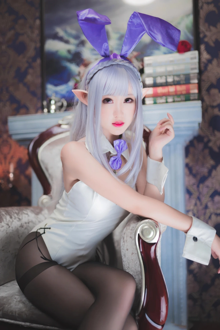 羽生三未《从零开始的异世界生活 艾米莉亚兔女郎》主题写真：22张全套美图