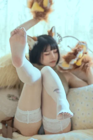 七月喵子《幻想兽娘集日食 牙牙》主题写真：26张全套美图