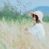桜桃喵《田野》主题写真：29张全套美图