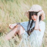 桜桃喵《田野》主题写真：29张全套美图