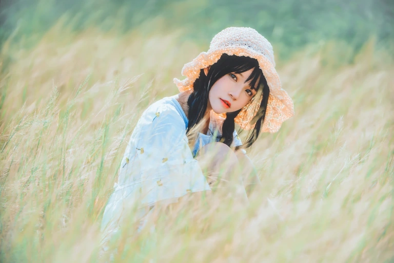 桜桃喵《田野》主题写真：29张全套美图