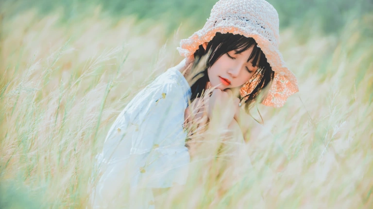 桜桃喵《田野》主题写真：29张全套美图